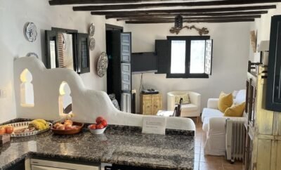 House with terrace and great views in Lecrin Valley