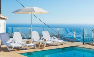Beautiful private villa in Almuñécar for 6 guests with private pool, A/C, WIFI, TV, patio and parking