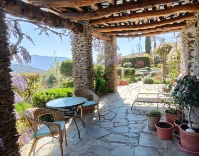 Rural accommodation in Alpujarras with sumptuous garden and magnificent panoramic view