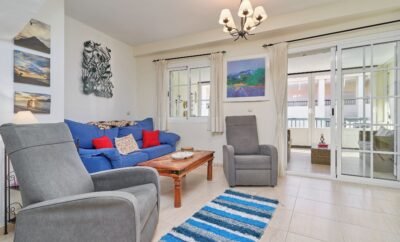 Apartamento de vacaciones en Salobreña ‘Casa Venus’ con vistas al mar, terraza, piscina compartida y Wi-Fi